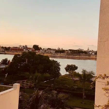 Apt-casa Marina Cruz Bay View-10 Mins Walk Oldtown Apartamento